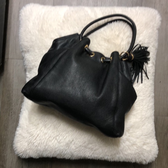 Elegant Black Hobo Bag with Tassel - Picture 2 of 8